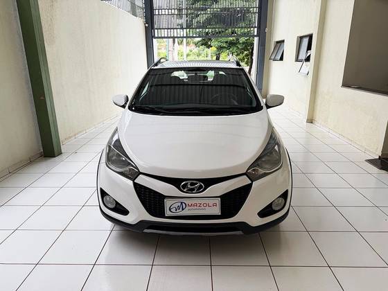 HYUNDAI HB20X 1.6 16V STYLE FLEX 4P AUTOMÁTICO HYUNDAI HB20X 1.6 16V STYLE FLEX 4P AUTOMÁTICO